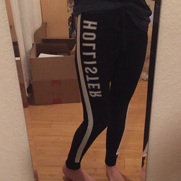 ✨Side stripe Hollister Joggers✨ - Picture 2 of 3